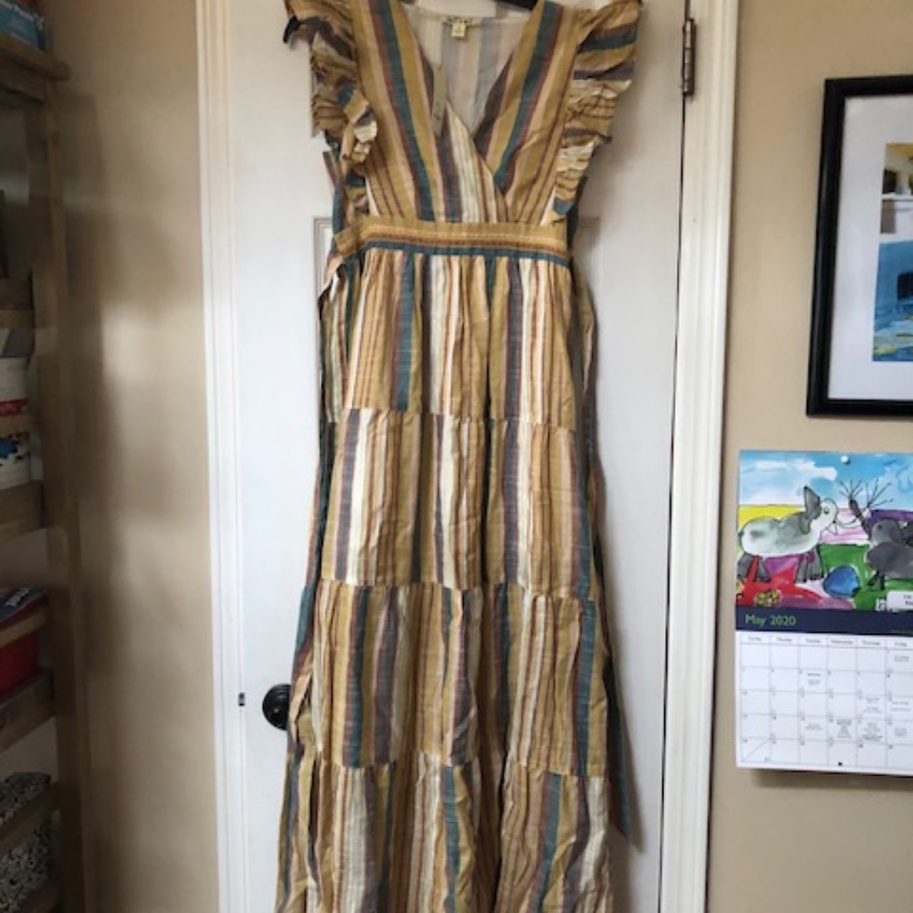 dress - Picture 1 of 3